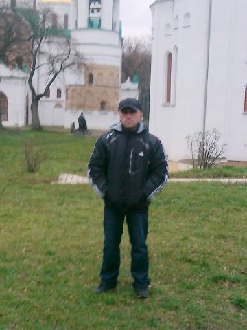 Юрий Сакадёл