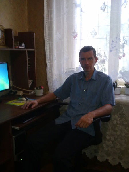 Анатолий Левадный