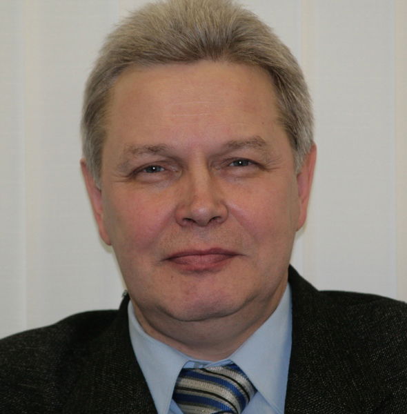 Михаил Меледин