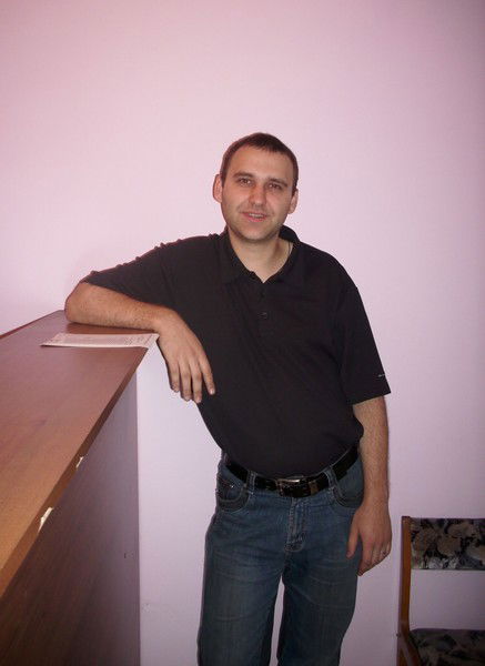 Александр Есин