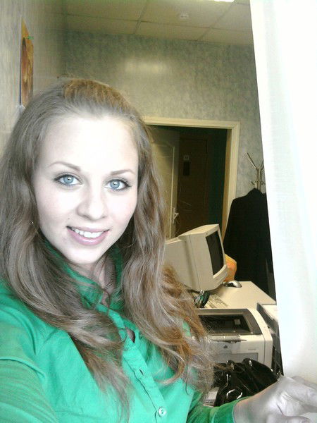 Анна Максимова