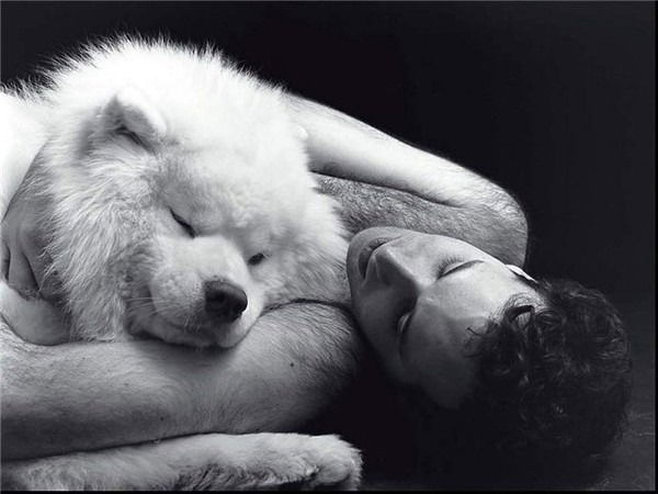 Саша Иванов