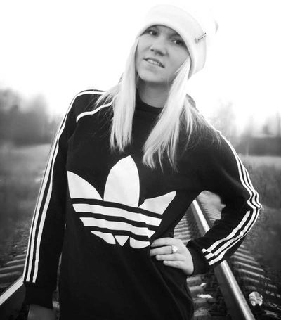 Юля Ломтева