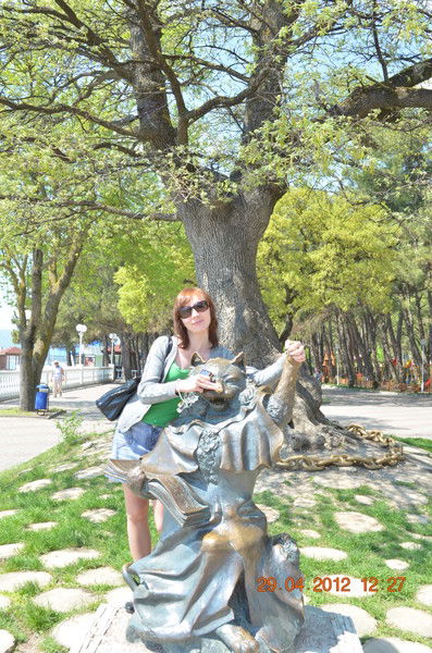 Анджела Хут