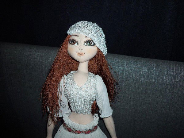 Лира Счастливая