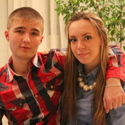 Олька Тихонова