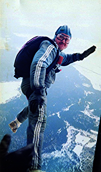 Андрей Романенков