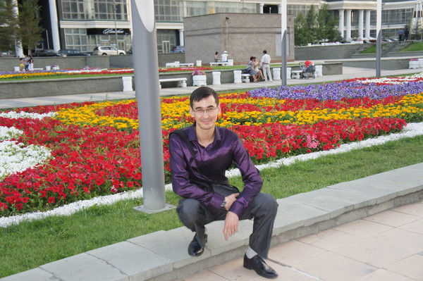 Ержан Карев