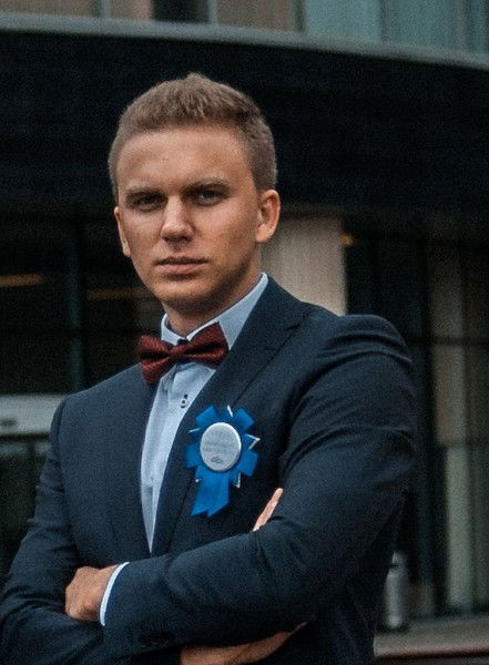 Владимир Наумов