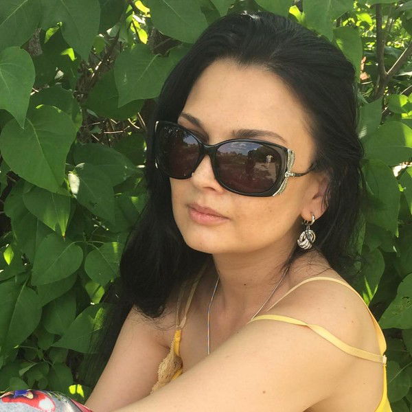 Арина Селезнева