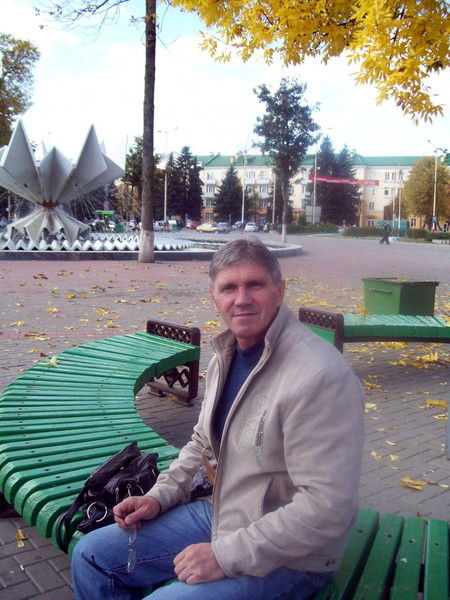 Олег Альтов