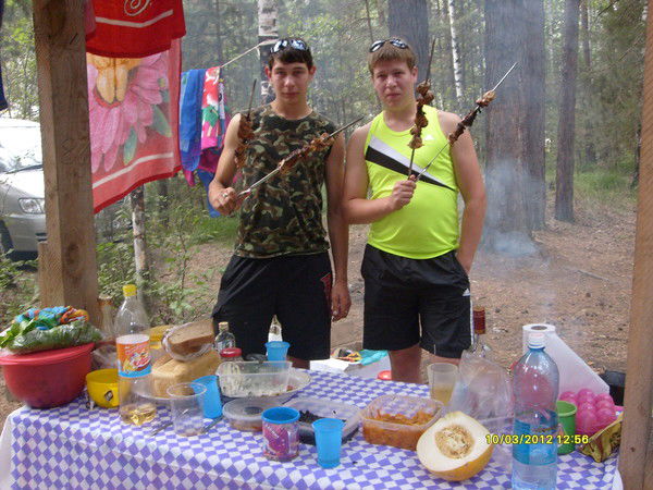 Саня Иванов