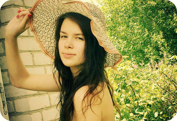 Поля Шахорская