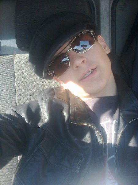 Женя Лежанин