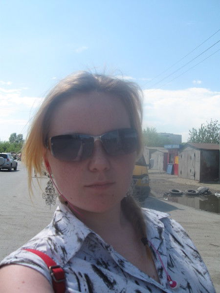 Лена Комиссарова