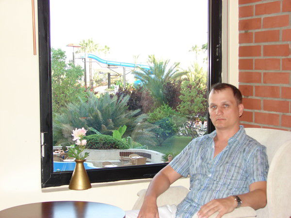 Александр Иванов