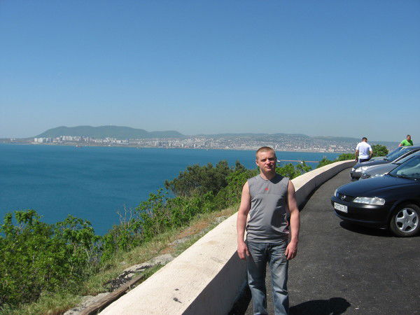 Юрий Иванов