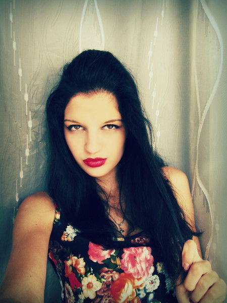 Елена Денежникова