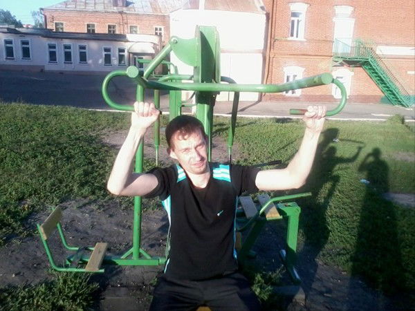 Алексей Колесников