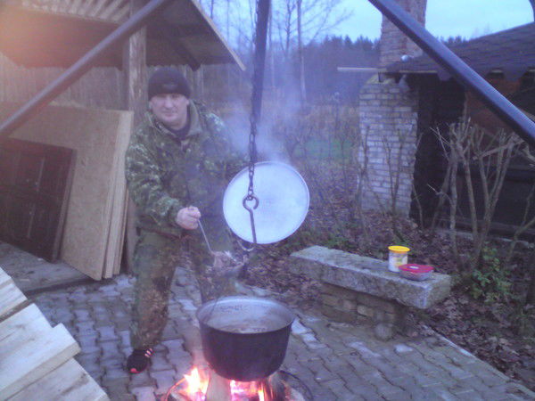 Юрий Иванов