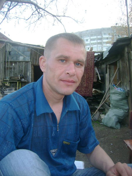 Андрей Новиков