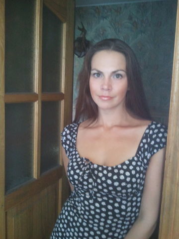 Алена Манаконова