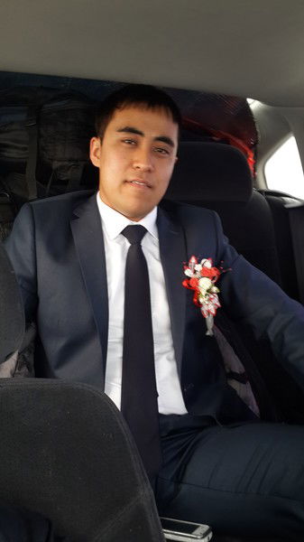 Акылбек Есеналин