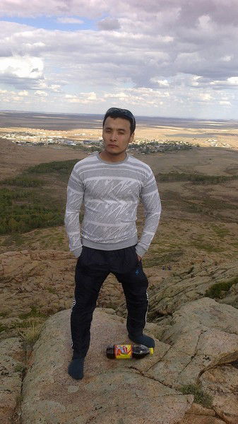 Ахат Балапанов