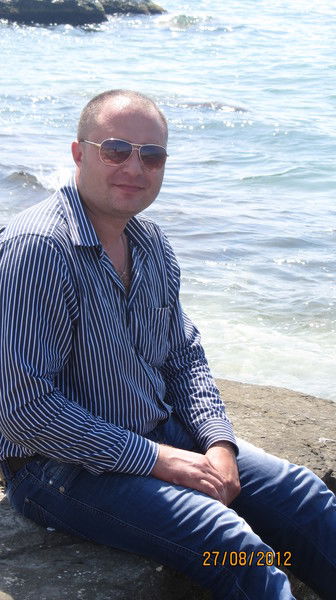 Андрей Максаков