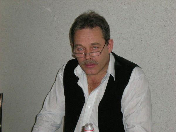 Олег Дмитриев