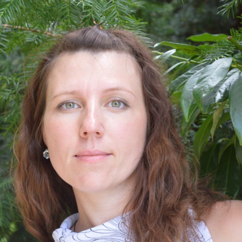 Анна Максимова