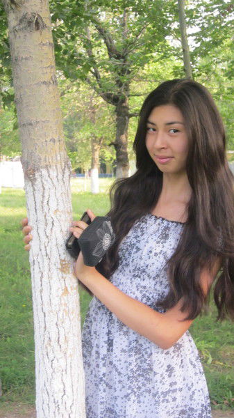 Маржан Kazezova