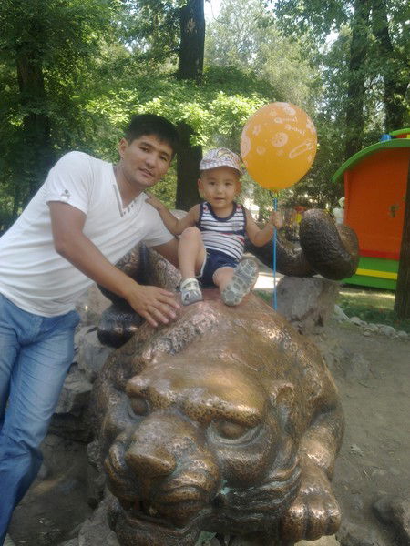 Жандос Ескермесов