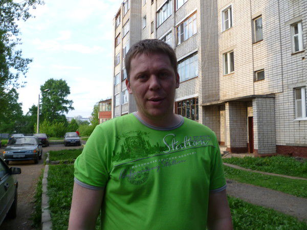 Денис Сабреков