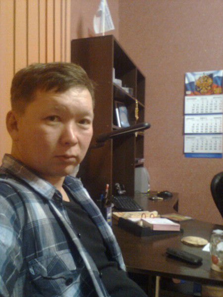 Павел Тенеков