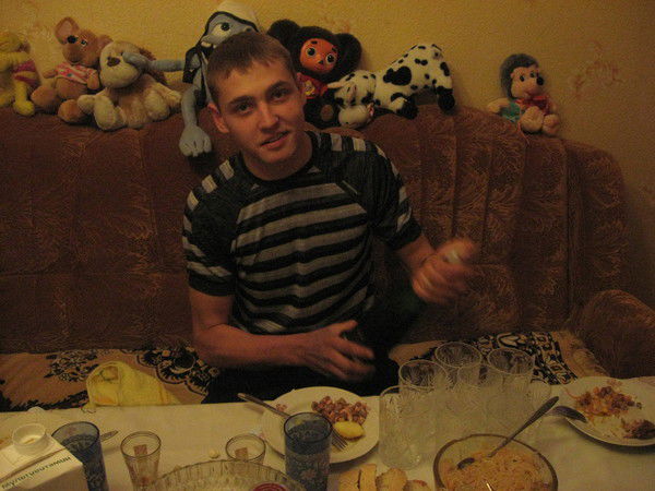 Евгений Голося