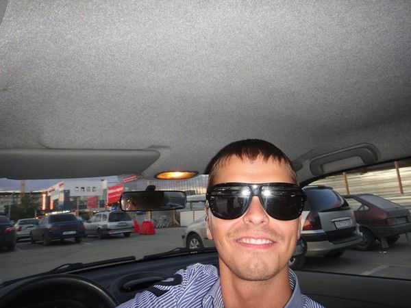 Роман Колесников