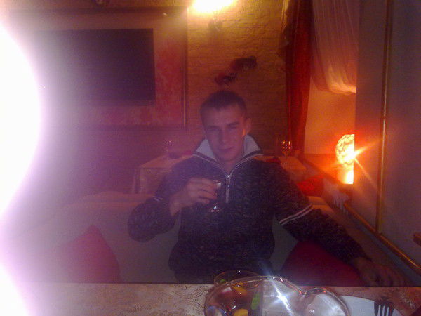 Виталя Попов