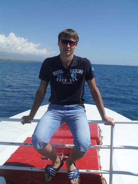 Дмитрий Лазарев