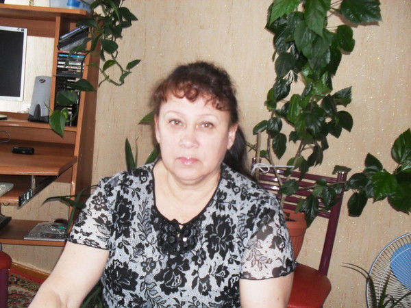 Людмила Комарова