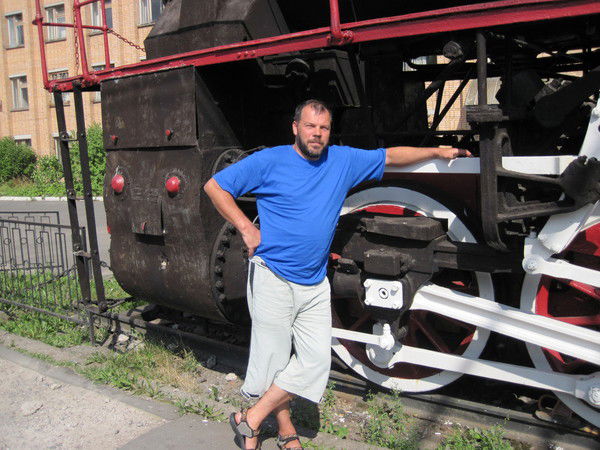 Борис Горбатов