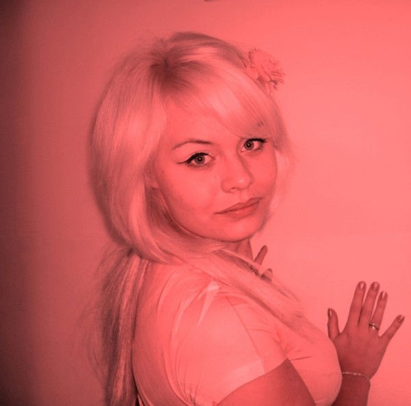 Алёна Краснощёкова