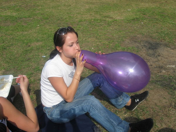 Аня Султанова