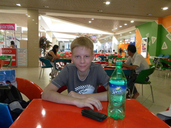 Антон Божевольный