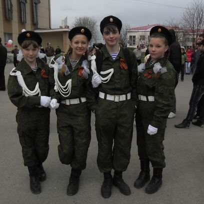 Ваня Неустроев