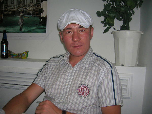 Арман Искаков