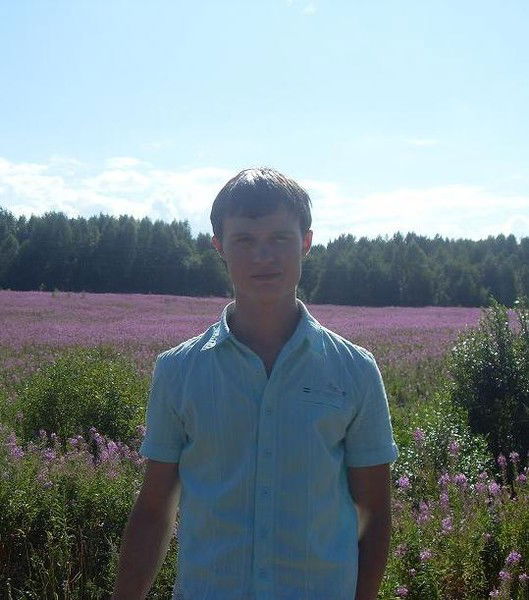 Антон Ковалев