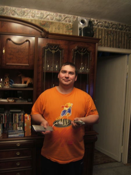 Олег Елисеенков