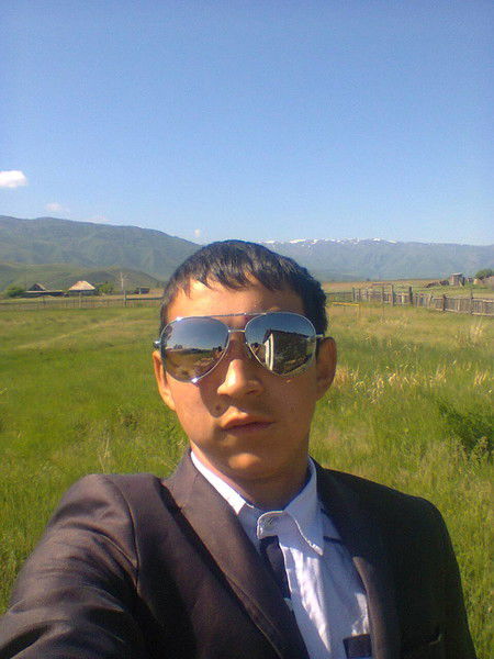 Зангар Мукашев