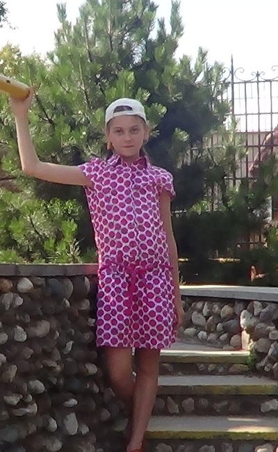 Лена Стеганцева